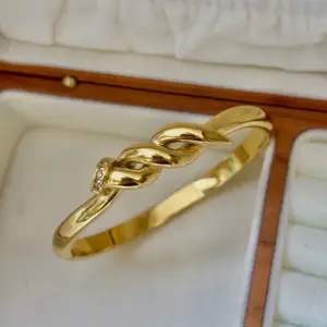 Winding Nail Bracelet / Gold