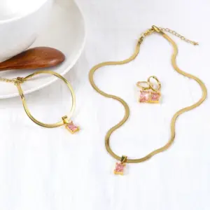 22C07138-Pink Diamond Suit (Necklace Bracelet Earrings)
