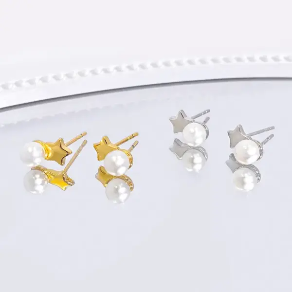 Wholesale 1 Pair Elegant Simple Style Round Star Heart Shape Plating Copper Pearl Zircon Ear Studs