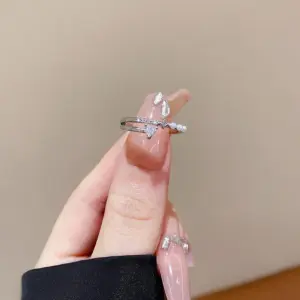 J838 Silver / Adjustable Opening