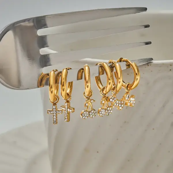 Wholesale 304 Stainless Steel Cross Dog Star PVD Coated Real Gold Plated Classic Style Waterproof Non Tarnish Earrings