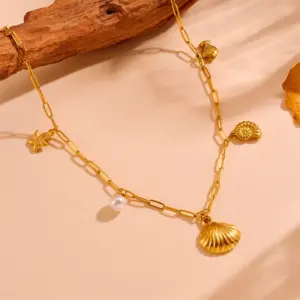 Conch Sea Fish Shell Pendant Necklace