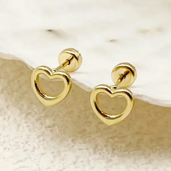 PVD Coated Real Gold Plated 14K Gold Star Moon Heart Shape 304 Stainless Steel Basic Simple Style Waterproof Non Tarnish Ear Studs