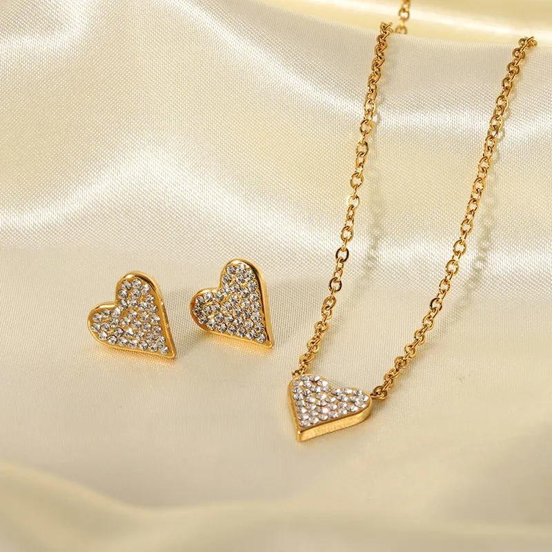 Wholesale PVD Coated Real Gold Plated 18K Gold Heart Shape 304 Stainless Steel Sweet Simple Style Waterproof Non Tarnish Earrings Necklace