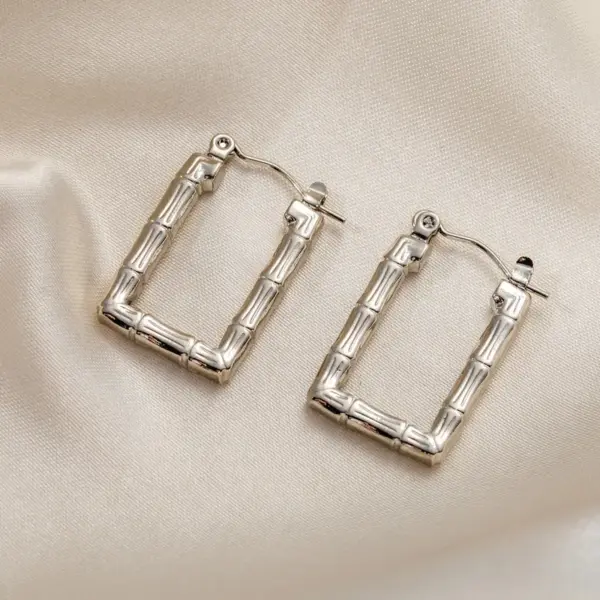 Wholesale 1 Pair Simple Style Geometric Titanium Steel Earrings