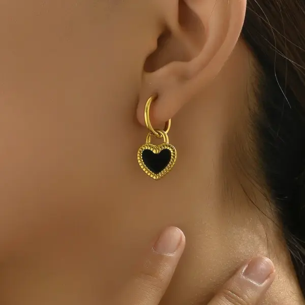 Wholesale PVD Coated 18K Gold Plated Heart Shape 201 Stainless Steel 304 Stainless Steel Simple Style Waterproof Non Tarnish Jewelry Set