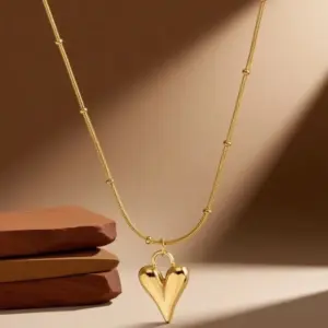 X0385-Pointed Peach Heart-Necklace- Gold