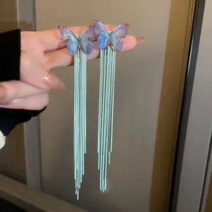 19# Silver Needle-Cyan Butterfly