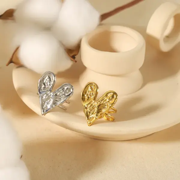 PVD Coated Real Gold Plated Heart Shape Stainless Steel Elegant Simple Style Waterproof Non Tarnish Rings Necklace