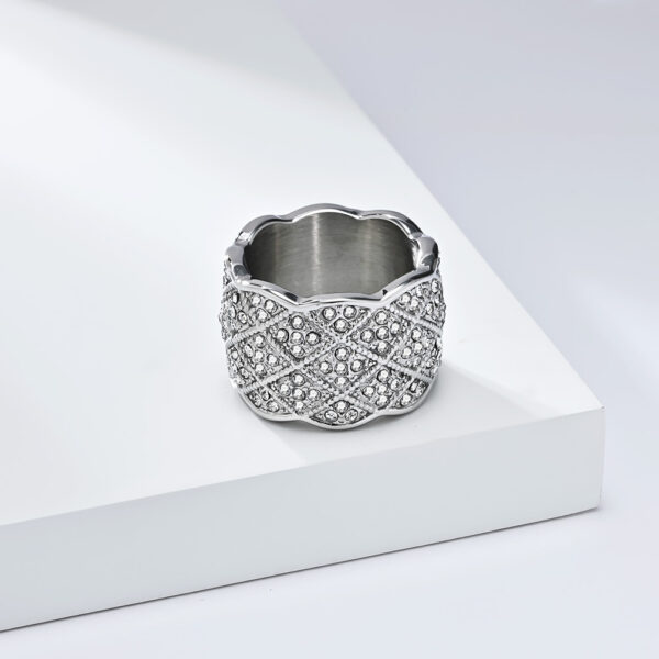 Wholesale European and American Exaggerated Advanced Sense Mesh Full Diamond Ring Ring for Men and Women Light Luxury Fashion Stainless Steel Gold Plated Ring