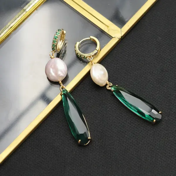 Wholesale 1 Pair Retro Square Inlay Copper Zircon Drop Earrings