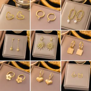 Wholesale PVD Coated Real Gold Plated Heart Shape 304 Stainless Steel Vacation Classic Style Waterproof Non Tarnish Ear Studs