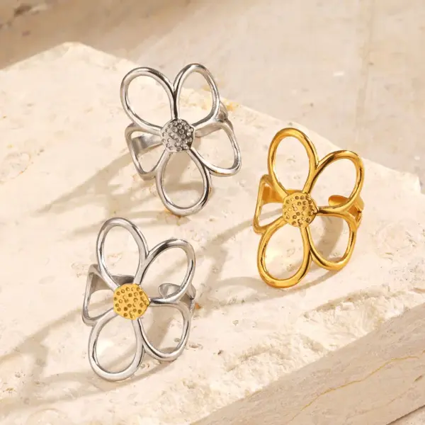 Wholesale Ion Plating (IP) 18K Gold Plated Flower 304 Stainless Steel Elegant Glam Hip-Hop Waterproof Non Tarnish Open Rings