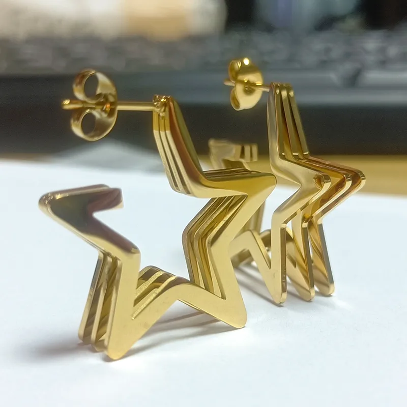 Wholesale PVD Coated Real Gold Plated 18K Gold Pentagram 304 Stainless Steel Casual Simple Style Waterproof Non Tarnish 304 Stainless Steel Ear Studs