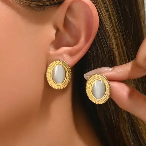 Wholesale 304 Stainless Steel Pentagram Heart Shape PVD Coated Real Gold Plated Casual Vacation Simple Style Waterproof Non Tarnish Ear Studs
