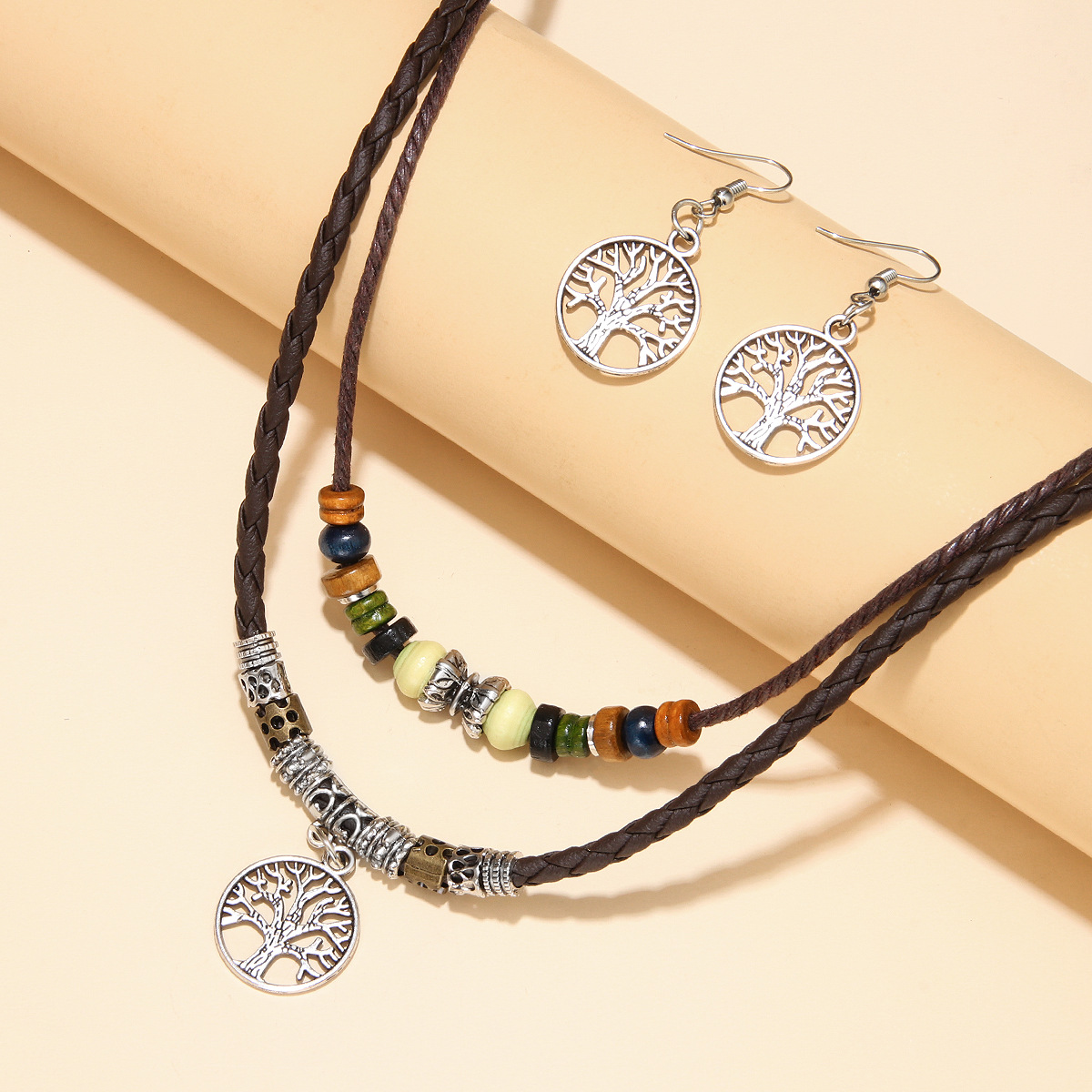 Wholesale Vintage openwork leaf beaded double-layer leather cord braided necklace