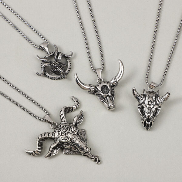 Wholesale European and American Domineering Prajna Big Ghost Skull Necklace Trendy Personalized Titanium Steel Punk Men's Hip-Hop Pendant Men's Sweater Chain