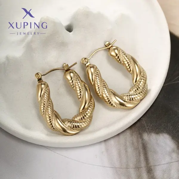Wholesale 1 Pair Retro XUPING Simple Style Geometric Knot Plating 304 Stainless Steel 18K Gold Plated Earrings