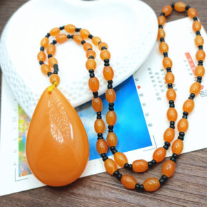 Imitation beeswax drop necklace