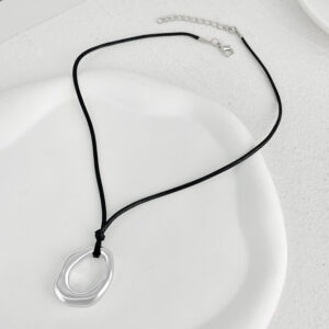 03 white k 6733 (ccb)