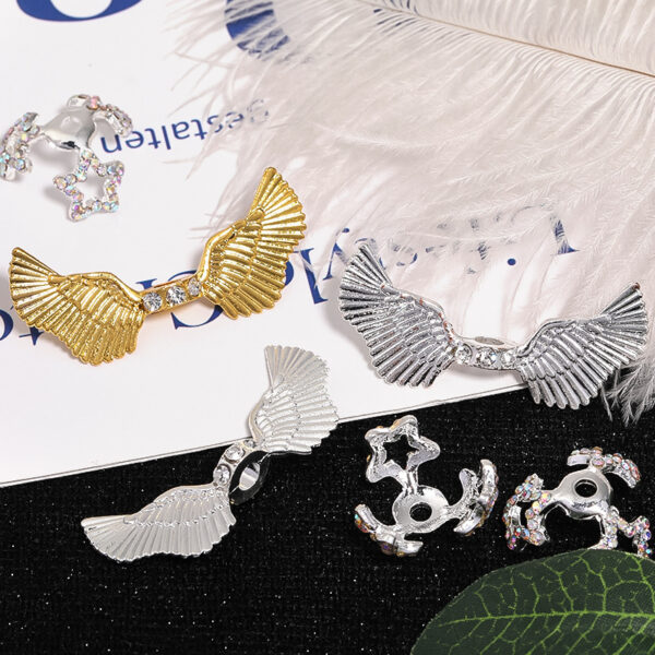 Wholesale Diamond-encrusted five-pointed star angel wing beaded bracelet