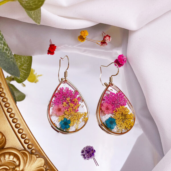 Wholesale Drop-shaped natural dried flower earrings ins fresh real flower gold foil earrings rose Pearl real flower earrings for women