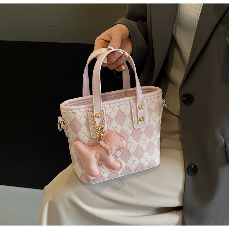 Wholesale This year's pular Small Bag Women's 2025 New All-match Crossbody Bag Light Luxury Niche rtable Bucket Bag