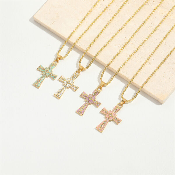 Wholesale Europe and the United States hot-selling niche personality cross design pendant clavicle chain all-match trend vintage necklace jewelry women