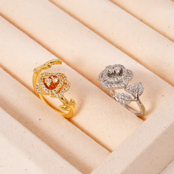 Wholesale Real Gold Plated Four Leaf Clover Flower Copper Casual Retro Simple Style Open Rings Rings