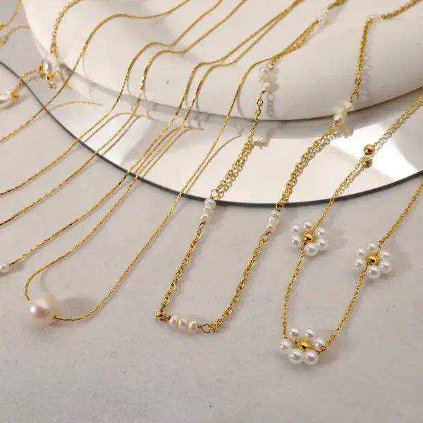 Wholesale PVD Coated 18K Gold Real Gold Plated Round Flower 304 Stainless Steel Fashion Waterproof Non Tarnish 304 Stainless Steel Lobster Trigger Clasp Closure Necklace