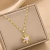Wholesale Real Gold Plated Snowflake 304 Stainless Steel Elegant Waterproof Non Tarnish Pendant Necklace