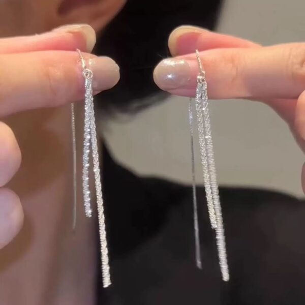 Wholesale Elegant Long Round Face Slim Galaxy Tassel Earrings Fashion Niche Design High-end All-match New Earrings for Women