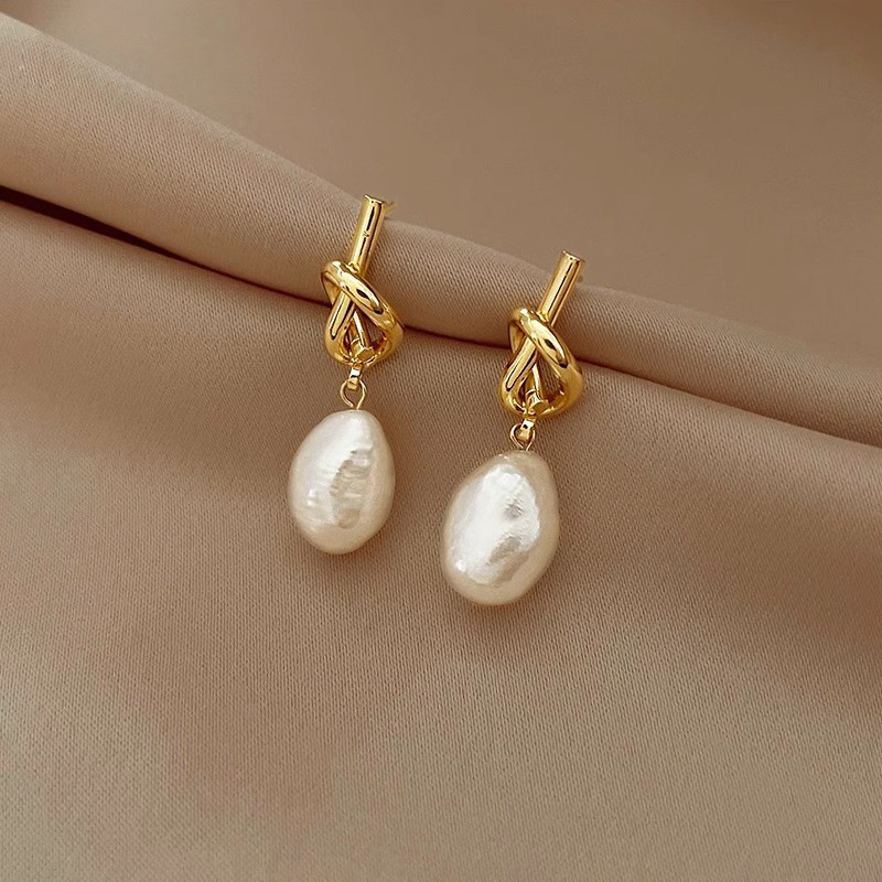 Wholesale French Retro Baroque Pearl Earrings for Women 2024 New Cross-Border 5Elect Trendy Aessible Luxury Elegant Knotted Ears