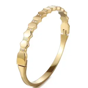 39B-A-8 Gold Diamond-Studded Bracelet