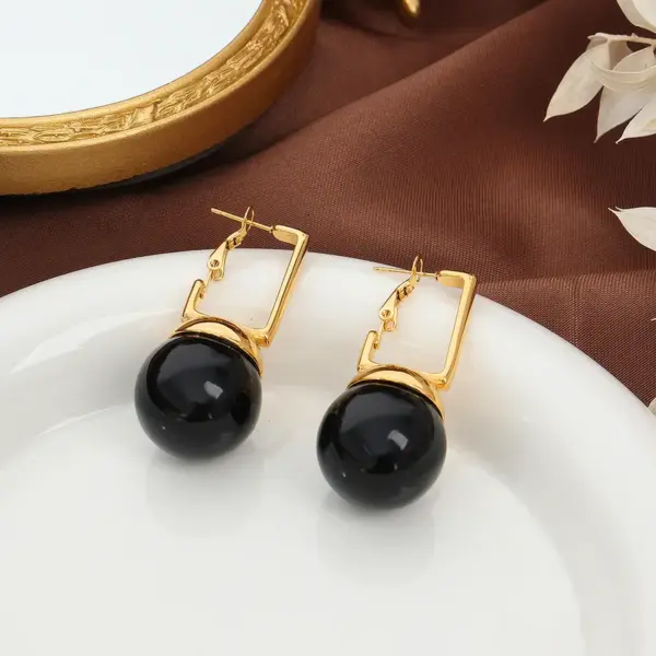 Wholesale 304 Stainless Steel Round PVD Coated Glass Bead Real Gold Plated 18K Gold Simple Style Waterproof Non Tarnish Plating Inlay Drop Earrings