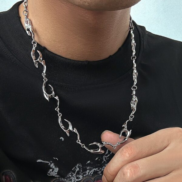 Wholesale Irregular Shaped Metal Necklace Street Hip Hop Trendy Men's and Women's Niche Design High-grade Clavicle Chain Necklace Chain