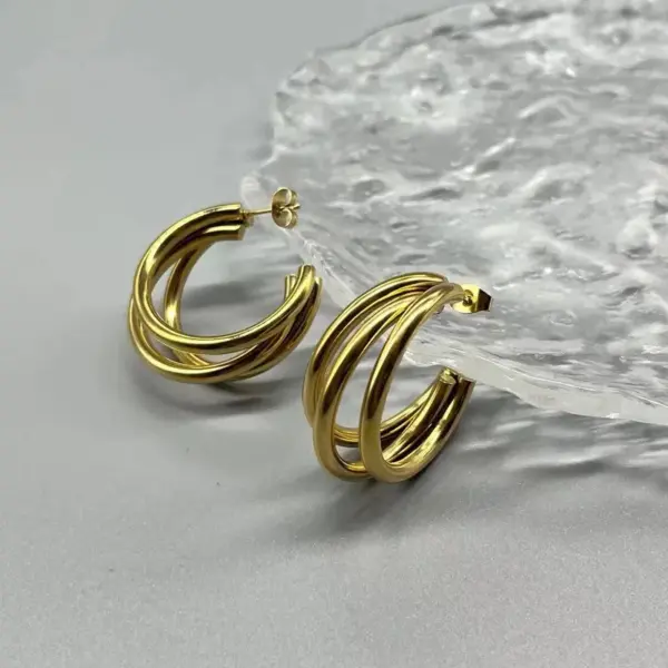 Wholesale 1 Pair Casual Streetwear Geometric Plating Titanium Steel Earrings
