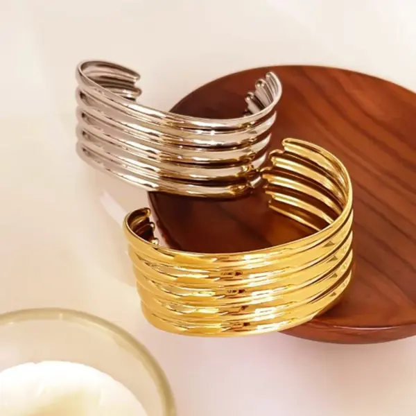 304 Stainless Steel Sun Starfish Turtle PVD Coated Rhinestones Real Gold Plated Marine Style Commute Waterproof Non Tarnish Surgical Steel Gold Bangle