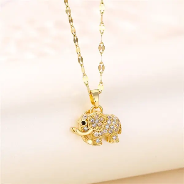Water Plating Vacuum Real Gold Plated 18K Elephant 304 Stainless Steel Casual Waterproof Non Tarnish 201 Pendant Necklace