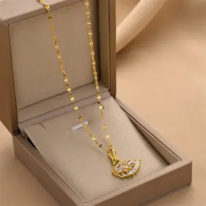 8952-Golden / White