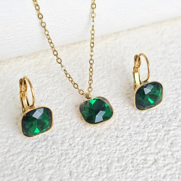 Wholesale Vacuum Plating Real Gold Plated 18K Gold Square 304 Stainless Steel Simple Style Shiny Waterproof Non Tarnish Jewelry Set