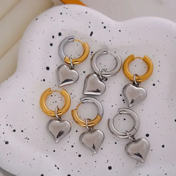 Wholesale 304 Stainless Steel Heart Shape PVD Coated 18K Real Gold Plated Sweet Waterproof Non Tarnish Plating Drop Earrings