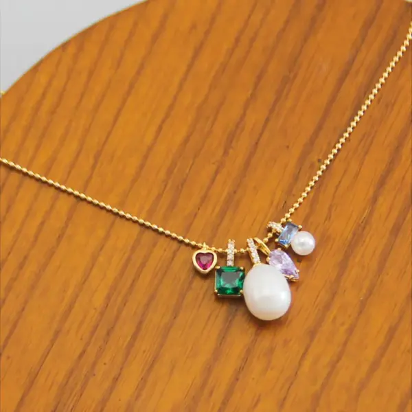 Wholesale Elegant Square Heart Shape Freshwater Pearl Copper Inlay Zircon Pendant Necklace