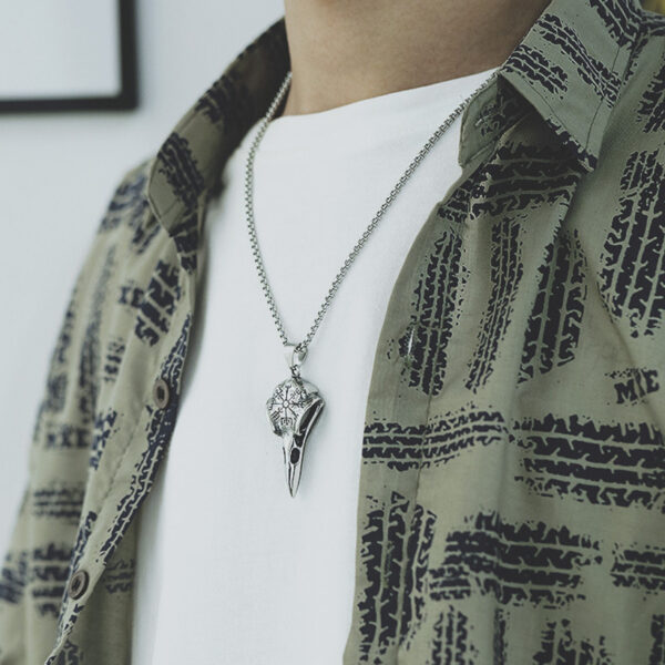 oly-d858bbc81e2e18dd54d4c656caaf7f20 Wholesale Cross-border Explosions Nordic Retro Crow Skull Viking Stainless Steel Necklace Punk Skull Eagle Pendant for Men