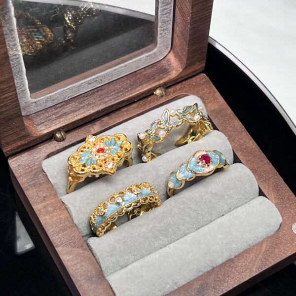 Wholesale Little Red Book Explosive Guofeng Burned Blue Lace Enamel Niche Ring Women's Light Luxury Fashion High-end Elegant Finger Ring