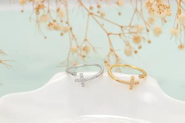 Wholesale Fashion Simple Open Cross Inlaid Zircon Copper Ring Wholesale Nihaojewelry