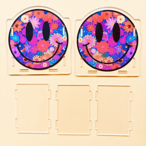 Wholesale Doctor's Smiley Cherry Acrylic Pen Holder/Pen Case