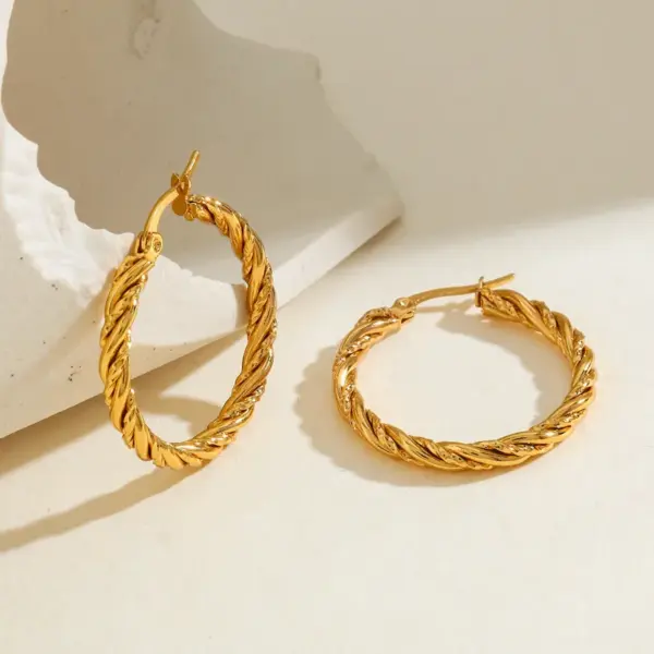 Wholesale Round Braided Vacuum Electroplating (In-Furnace) 18K Real Gold Plated 304 Stainless Steel No Inlay Material Hoop Earrings For Women