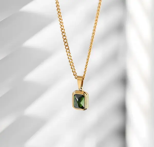 oly-d8ebff7a609e449ea87ad37275831979 Wholesale PVD Coated Real Gold Plated 18K Gold Heart 304 Stainless Steel Titanium Steel Waterproof Non Tarnish 304 Stainless Steel Titanium Steel Necklace