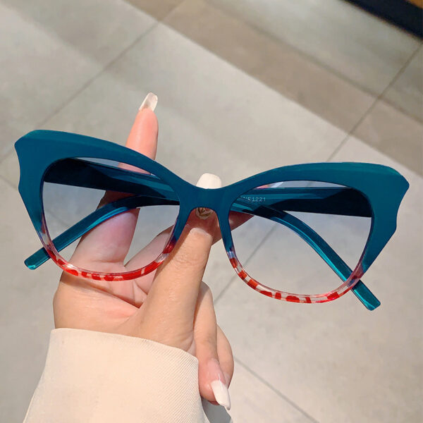 Wholesale Sunglasses Women's 2024 New Anti-ultraviolet Plain Look Slimming High-end Sense European and American Personalized Patchwork Sunglasses